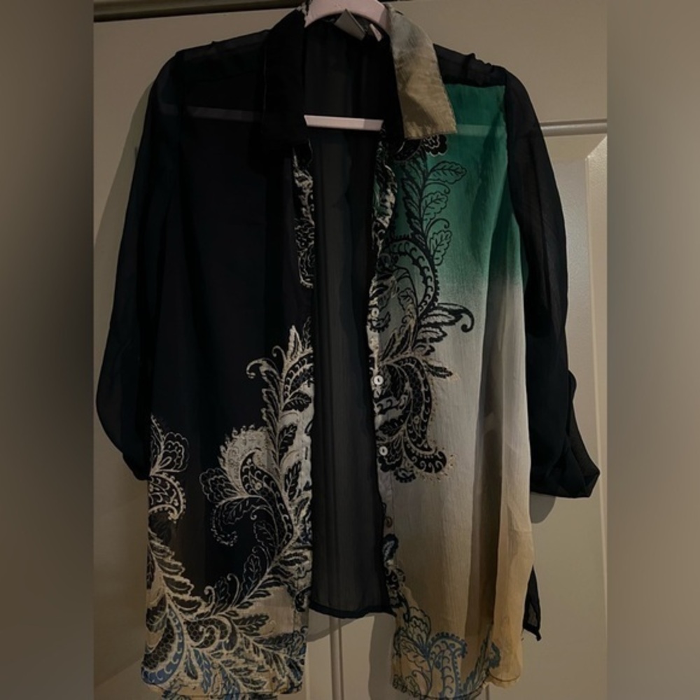 Chicos multi color sheer top size xl